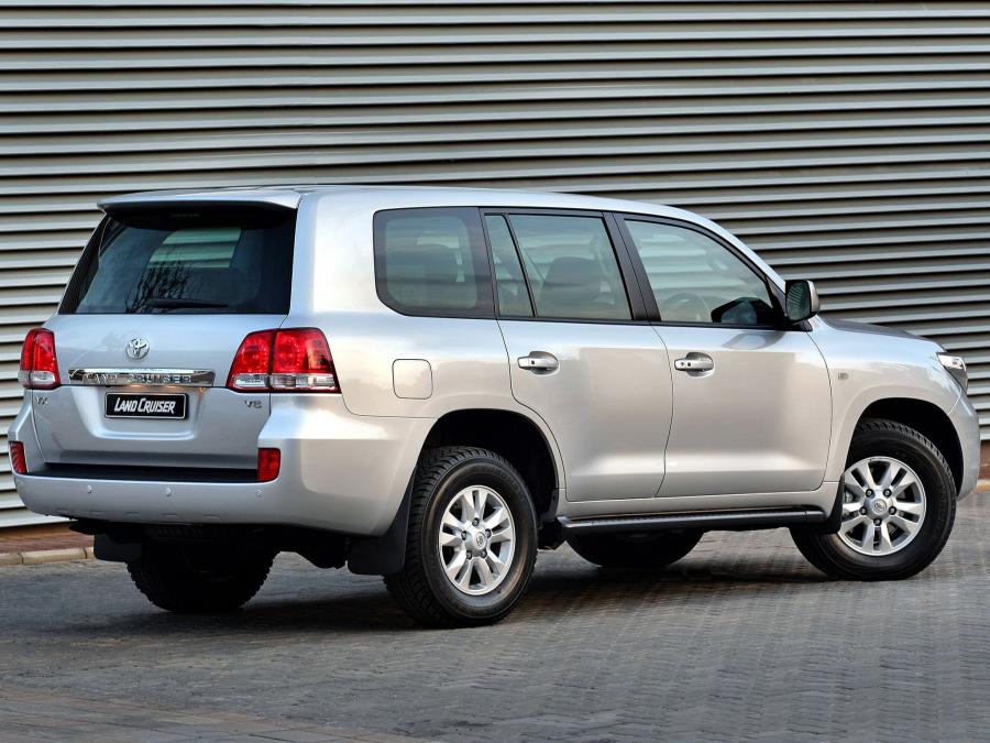  Toyota Land Cruiser 200 VX 2007 года  (ZA) (фото 14 из 19)